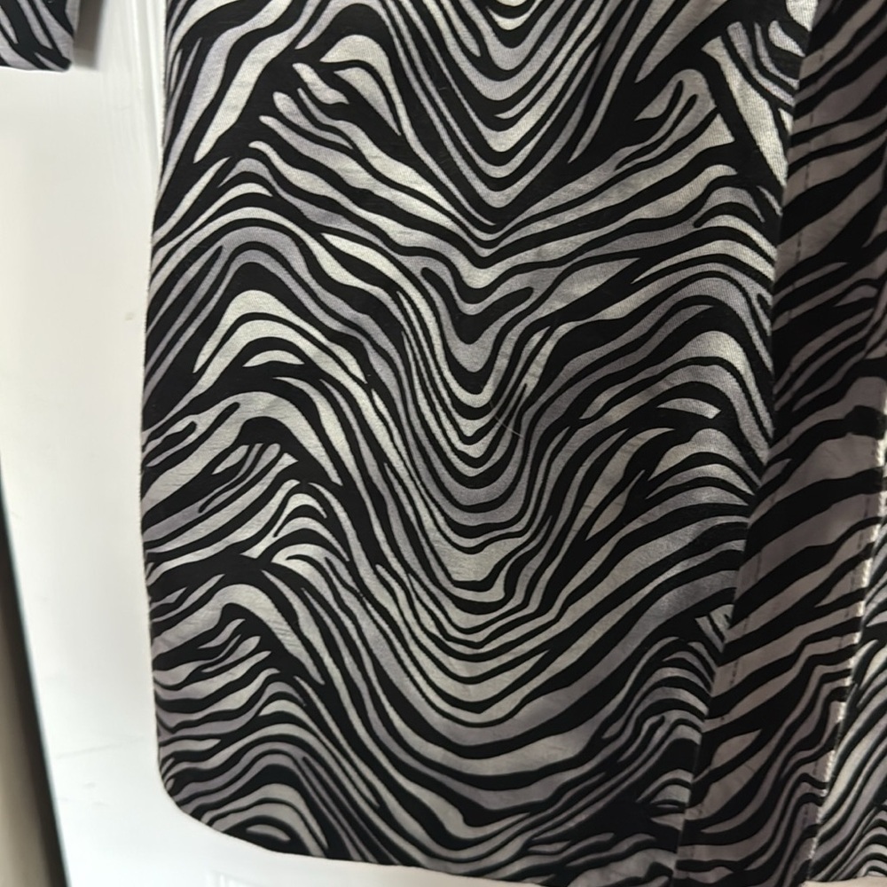 Stylish Julie Mitchell Zebra Print Women's Coat size XL petite - Picture 2 of 12